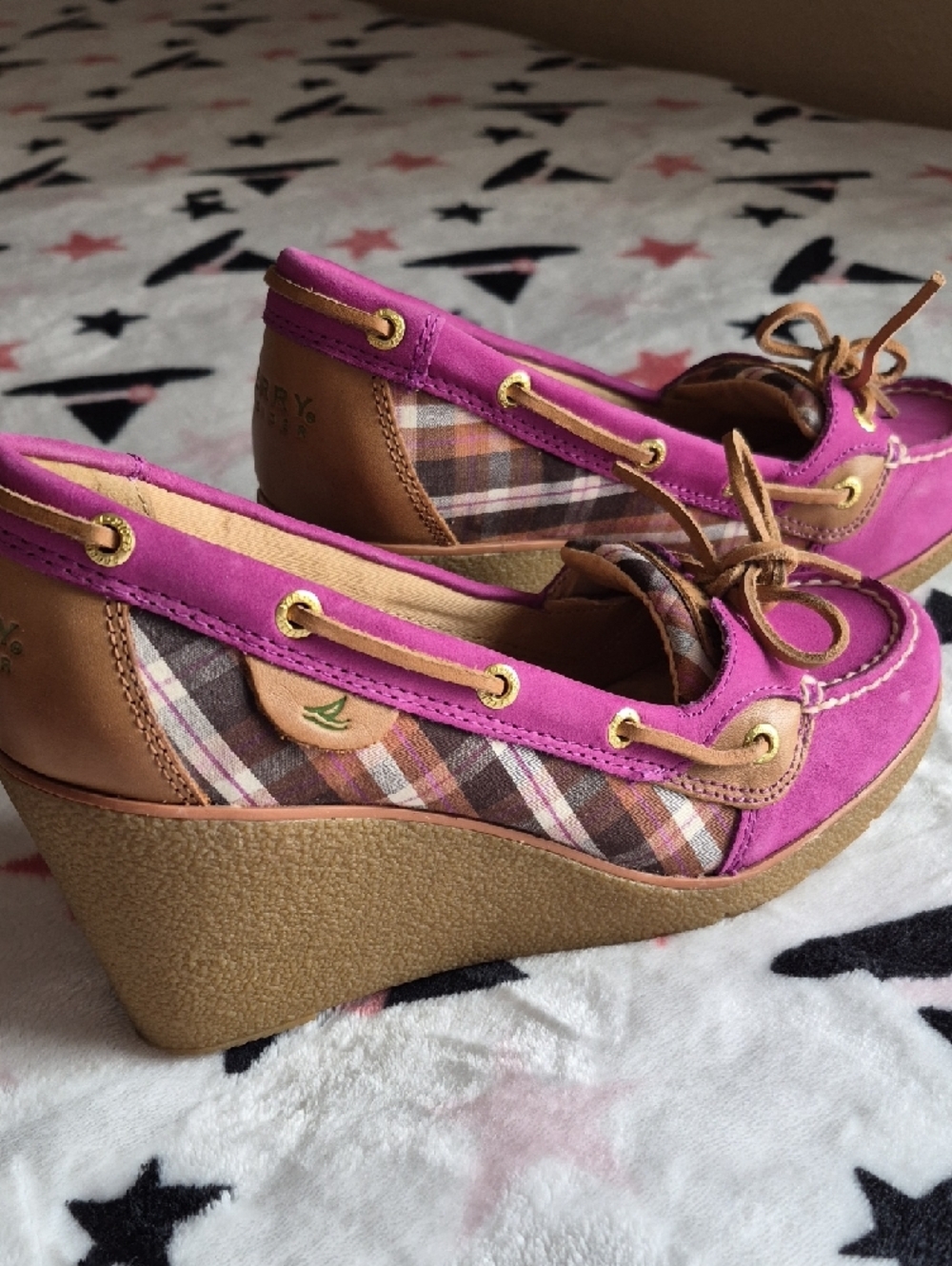 Sperry Magenta Wedge Boat Heels with Tan Laces - Picture 3 of 6